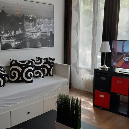 Brussels Louise Studio Apartment Bagian luar foto
