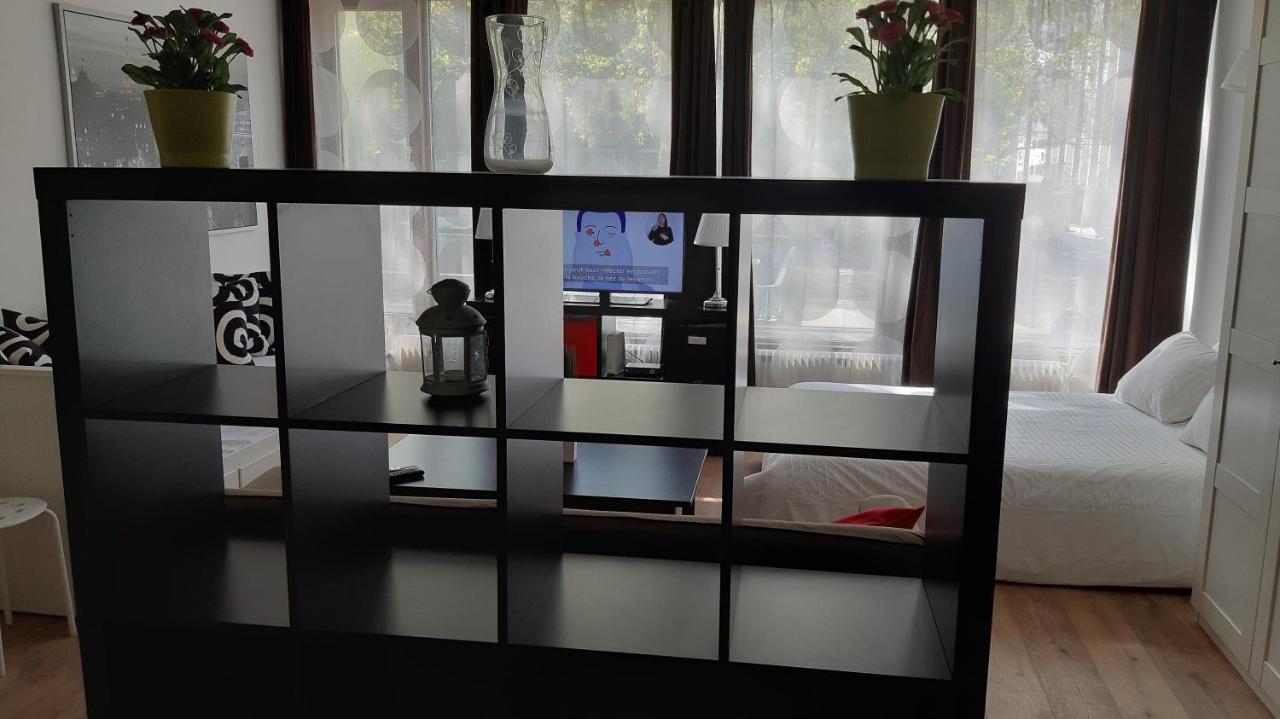 Brussels Louise Studio Apartment Bagian luar foto