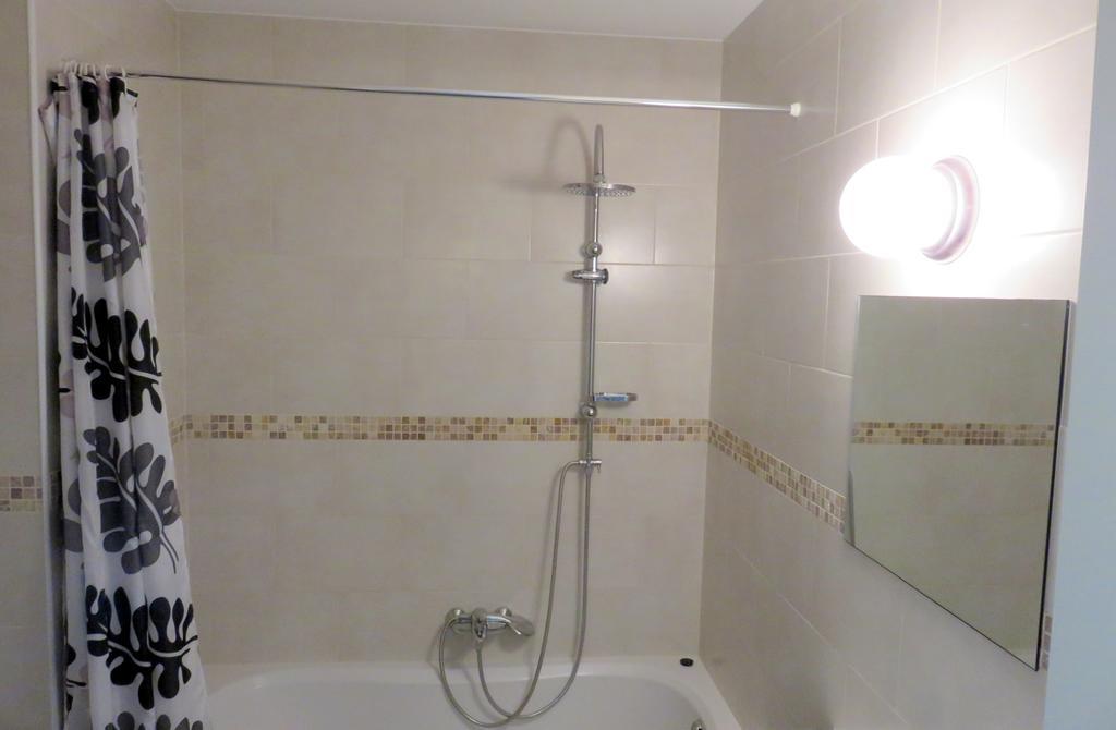 Brussels Louise Studio Apartment Ruang foto